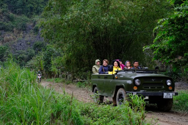 Jeep tour Ninh Binh