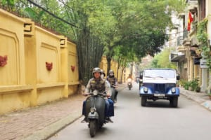 Hanoi Backstreet Tours, Hanoi motorbike tours, Hanoi motorbike city tours, Hanoi food tours motorcycle, Hanoi motorcycle tours, Hanoi Vespa Tours, Hanoi Scooter tours, Hanoi Jeep tours