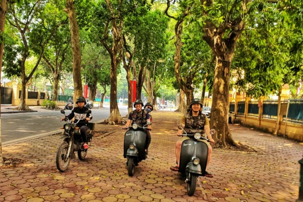 Hanoi LURURY & CLASSIC Vespa Tours -Hanoi Vespa Tours - Hanoi Vespa Exotic Food Tours - Hanoi Backstreet Tours - Hanoi Vespa Tour - Vespa Tours Hanoi - Hanoi Vintage Vespa Tours