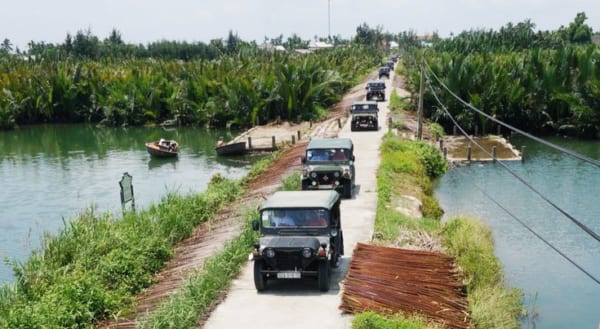 Vietnam Jeep Tours - Hanoi Backstreet Tours