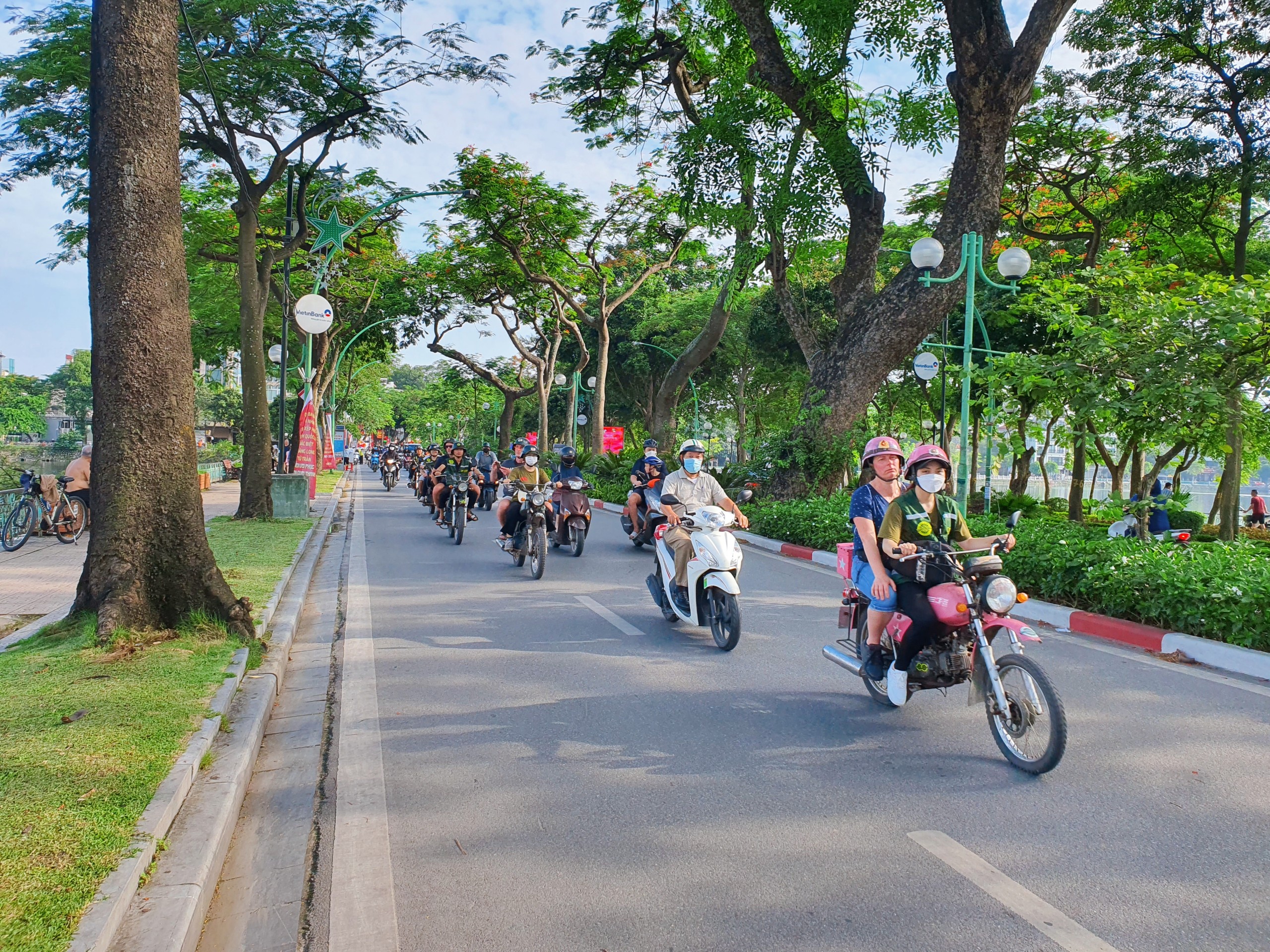 Hanoi-Motorbike-Tours