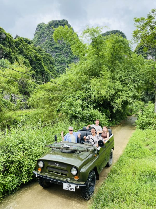 Ninh Binh jeep Tours - Jeep Tour Ninh Binh