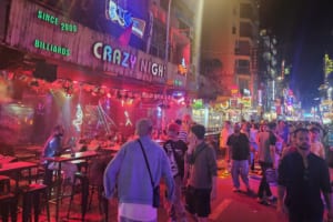 Jeep Tour Saigon by night - Saigon Streetfood Jeep Tour - Jeep Tour Saigon 