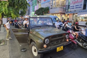 Jeep Tour Saigon by night - Saigon Streetfood Jeep Tour - Jeep Tour Saigon