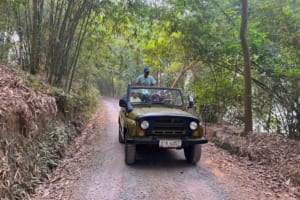 Hanoi Countryside Jeep Tour to Duong Lam Ancient Village 